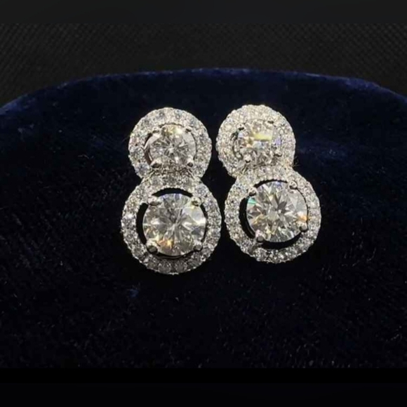 New 4ct MOISSANITE Halo Double-Cluster Stud Earrings - White - Picture 3 of 8